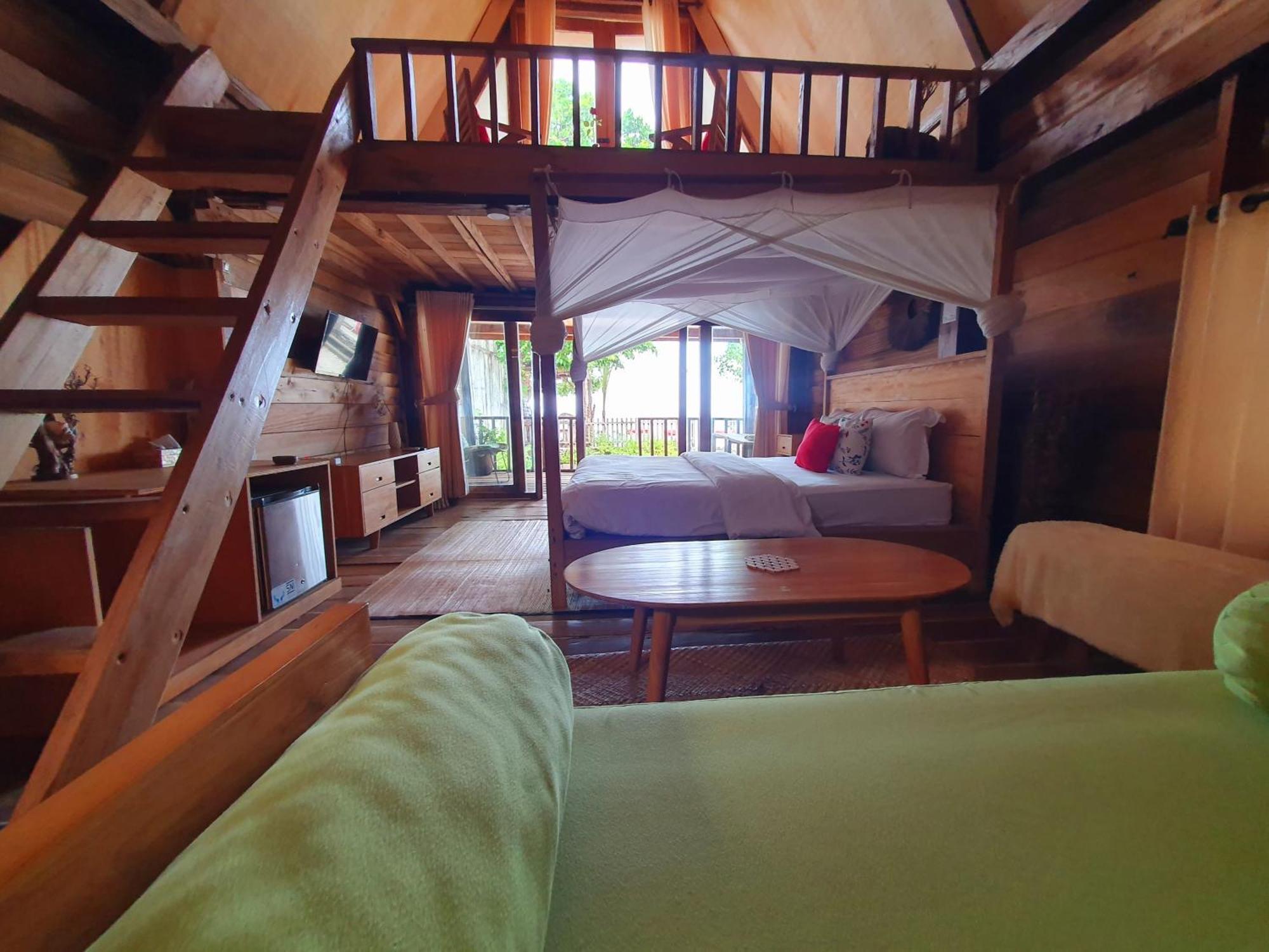 Sunset Moyo Bungalows Moyo Island Экстерьер фото
