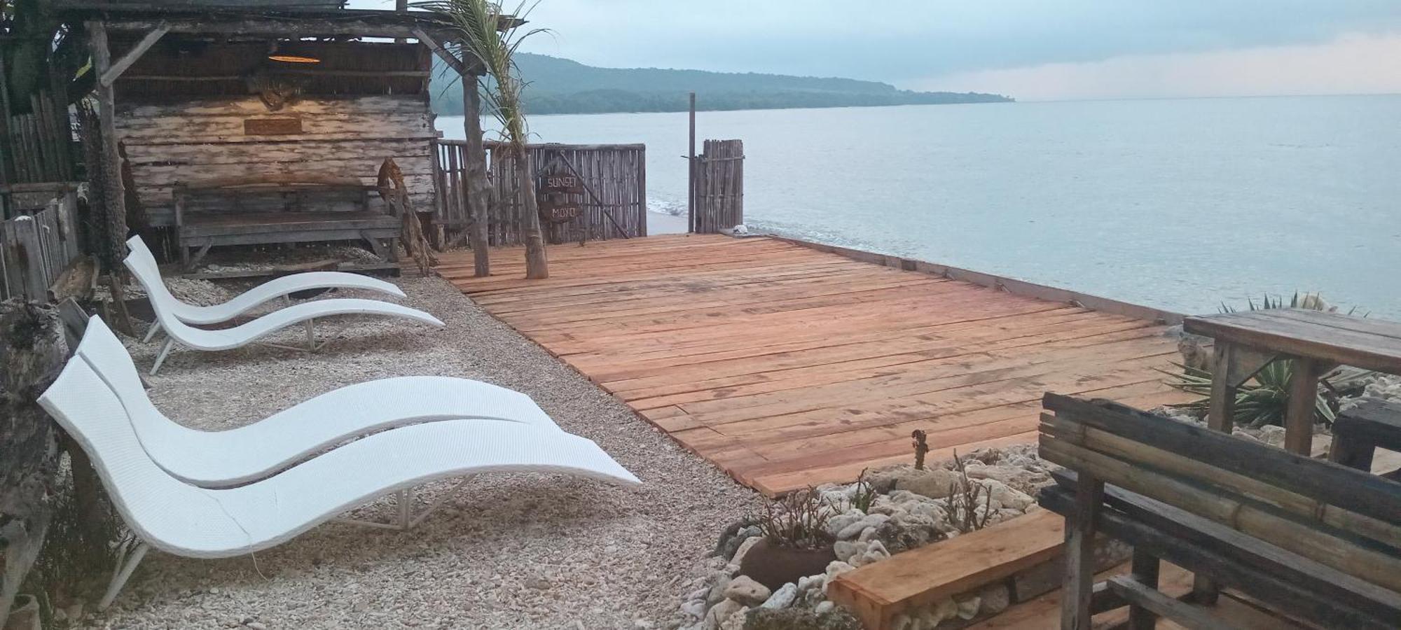 Sunset Moyo Bungalows Moyo Island Экстерьер фото